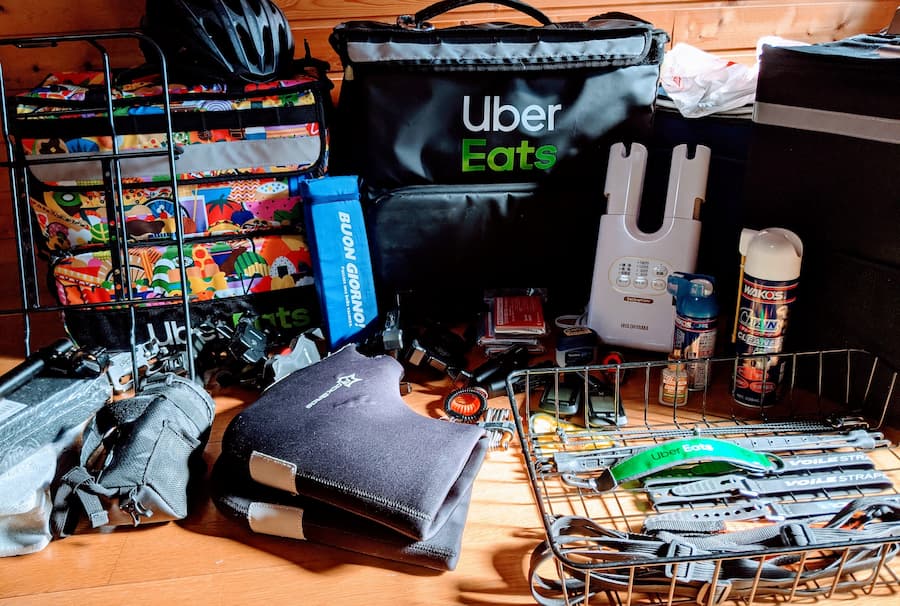 【初心者必見】快適に運ぼう！Uber Eats（ウーバーイーツ）配達に役立つアイテム